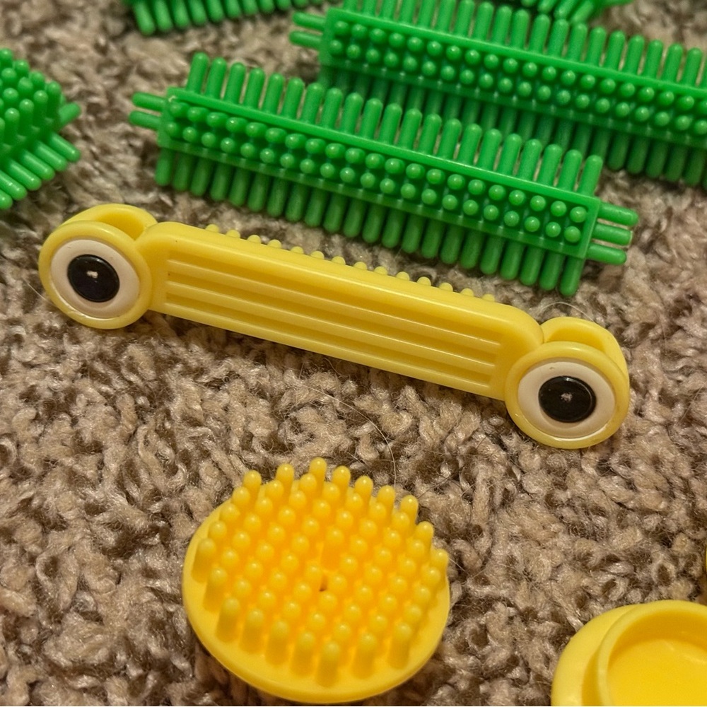 Colorful Interlocking Building Blocks Set for Kids - Picture 6 of 11
